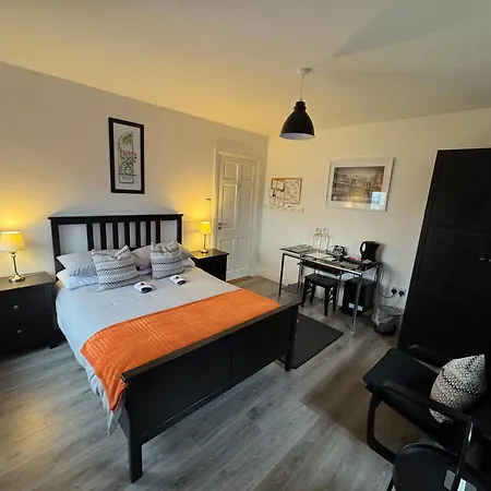 Elm Grove ホームステイ *